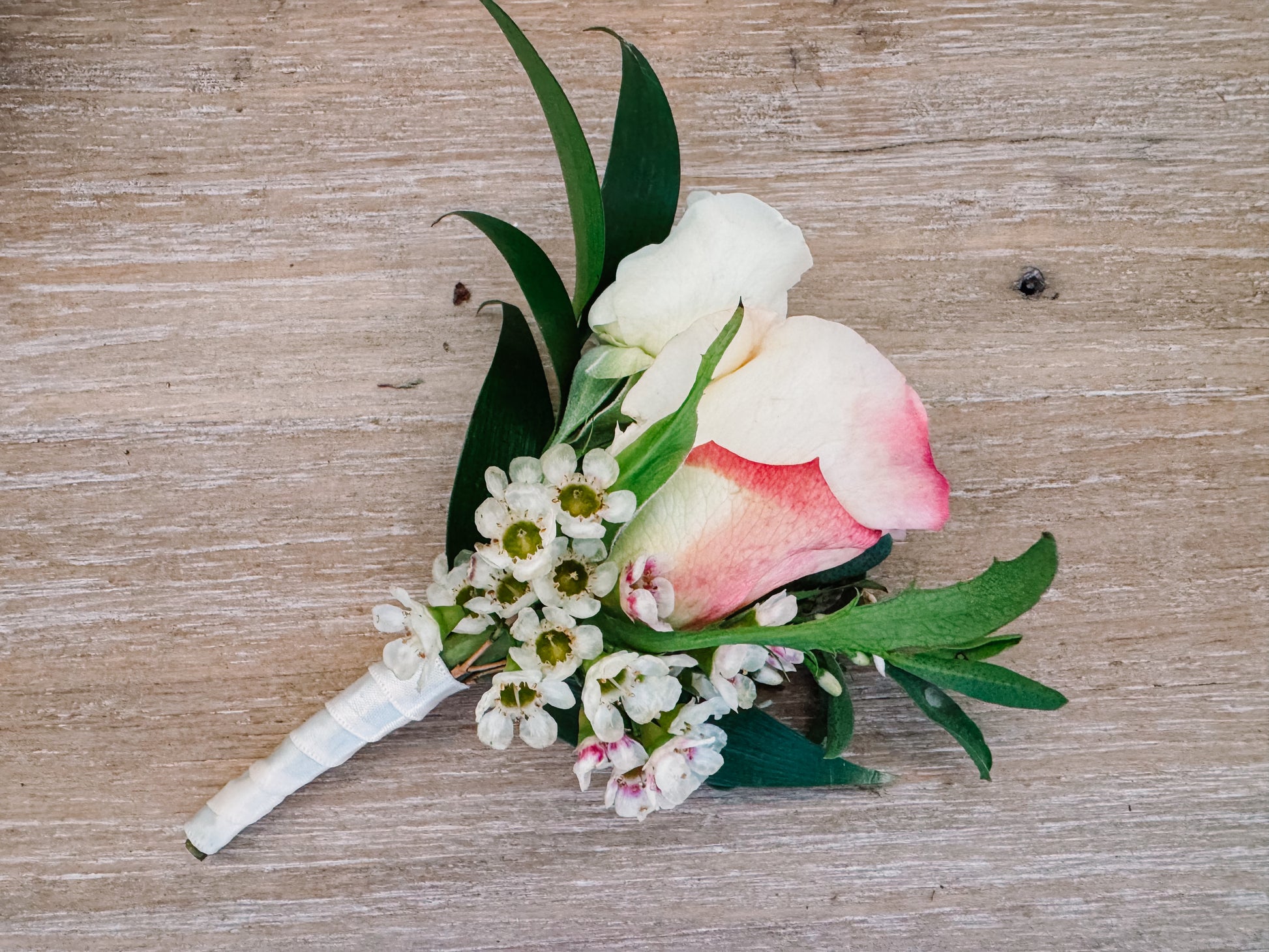 prom homecoming boutonniere