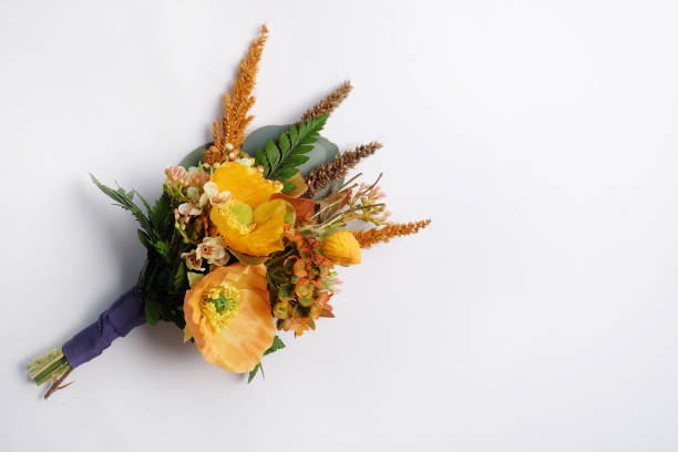SEASONAL BOUTONNIÈRE