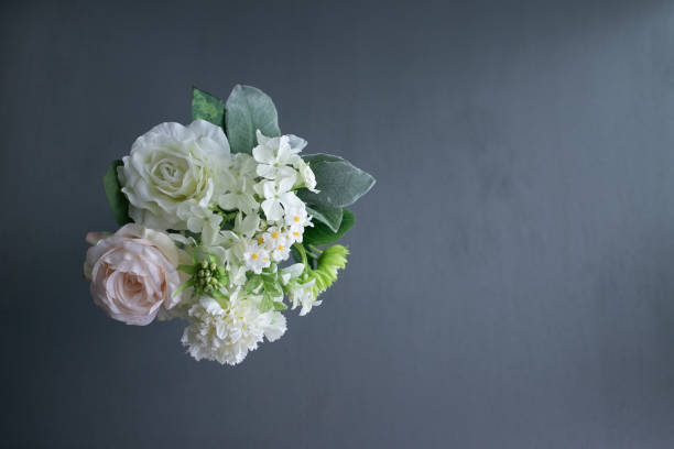 WHITE + GREEN POSY BOUQUET