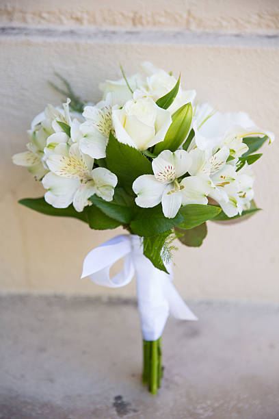 WHITE + GREEN POSY BOUQUET