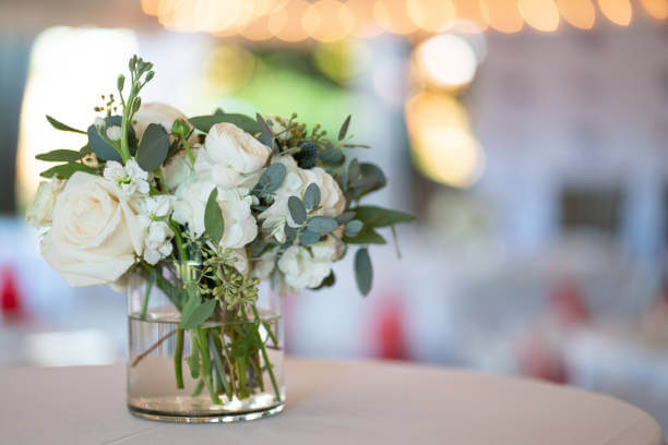WHITE + GREEN CENTERPIECE