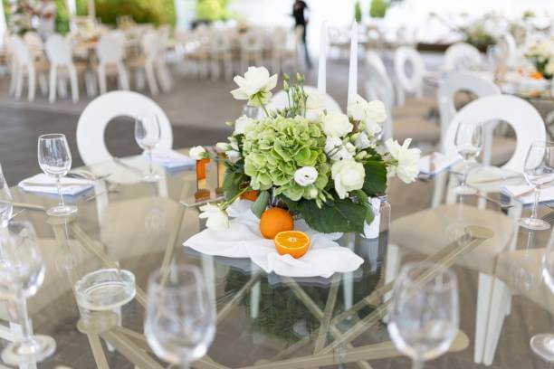 WHITE + GREEN CENTERPIECE