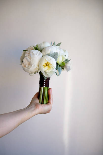 WHITE + GREEN BRIDESMAID BOUQUET