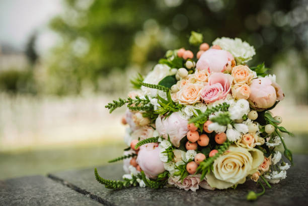 SOFT + PRETTY BRIDAL BOUQUET