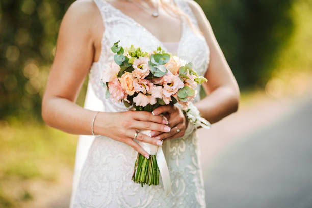 SOFT + PRETTY BRIDAL BOUQUET