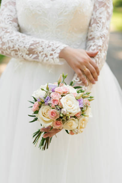 SOFT + PRETTY BRIDAL BOUQUET