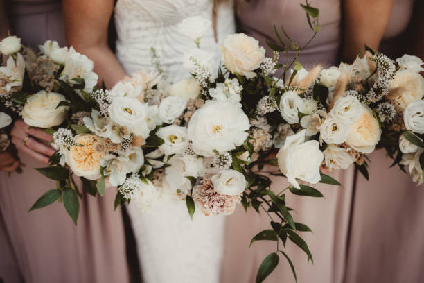 SOFT + PRETTY BRIDAL BOUQUET