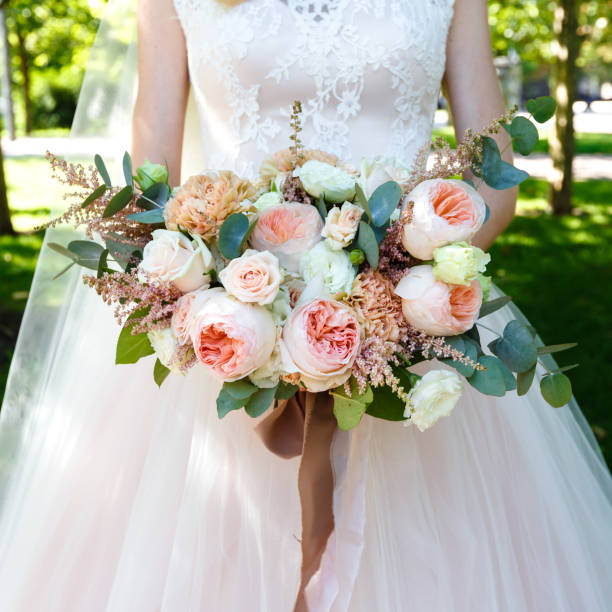 SOFT + PRETTY BRIDAL BOUQUET