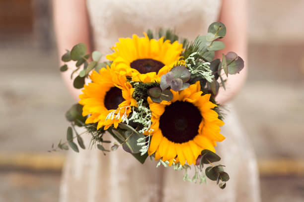 VIBRANT + COLORFUL BRIDESMAID BOUQUET